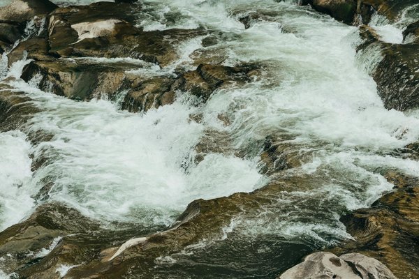 Quelles sont les astuces pour profiter des marchés nocturnes lors de votre voyage ?